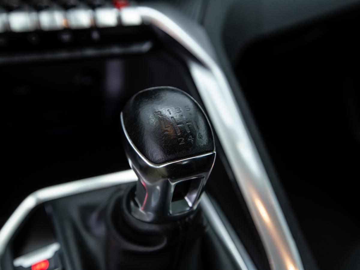 peugeot-3008-2022-diesel-1499cc