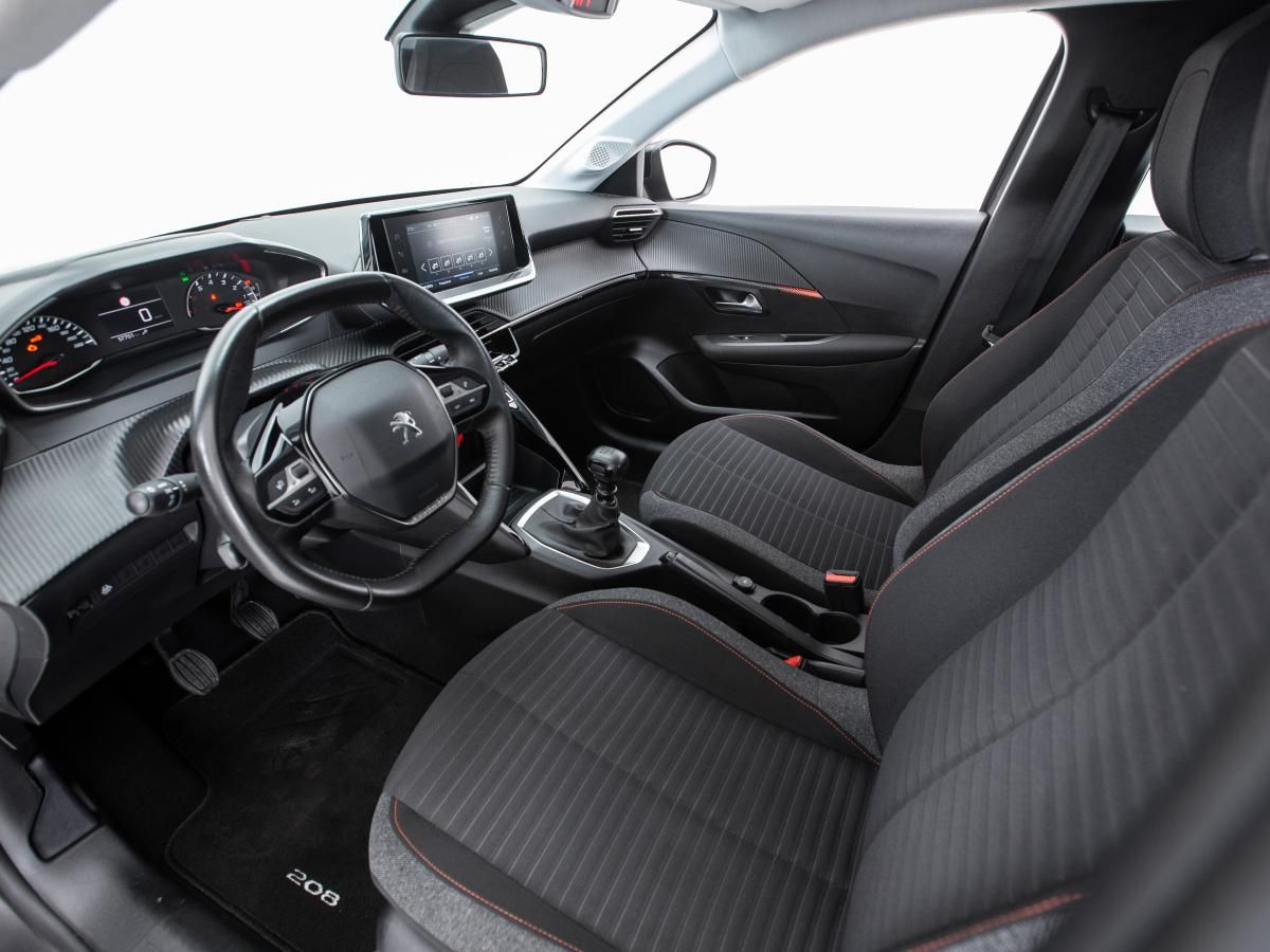 peugeot-208-2022-diesel-1499cc