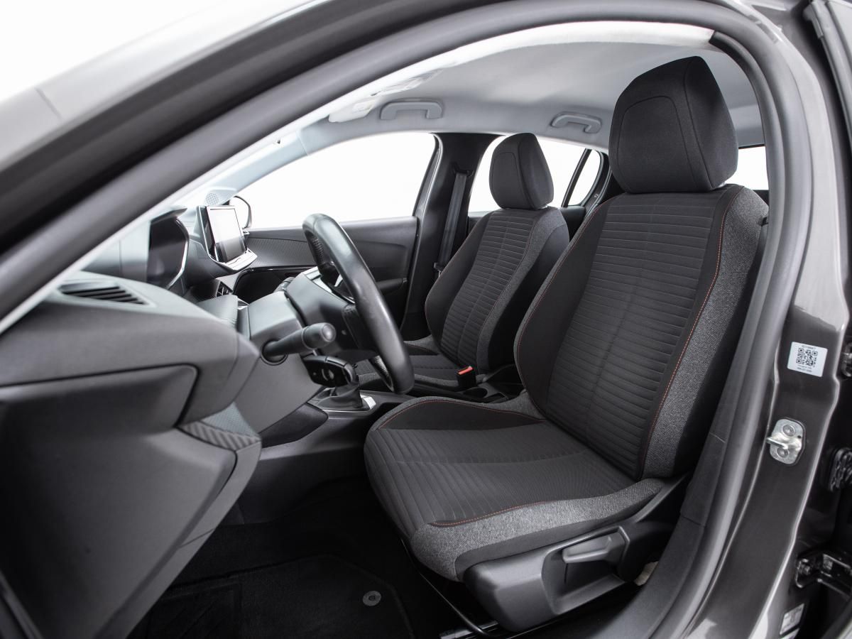 peugeot-208-2022-diesel-1499cc
