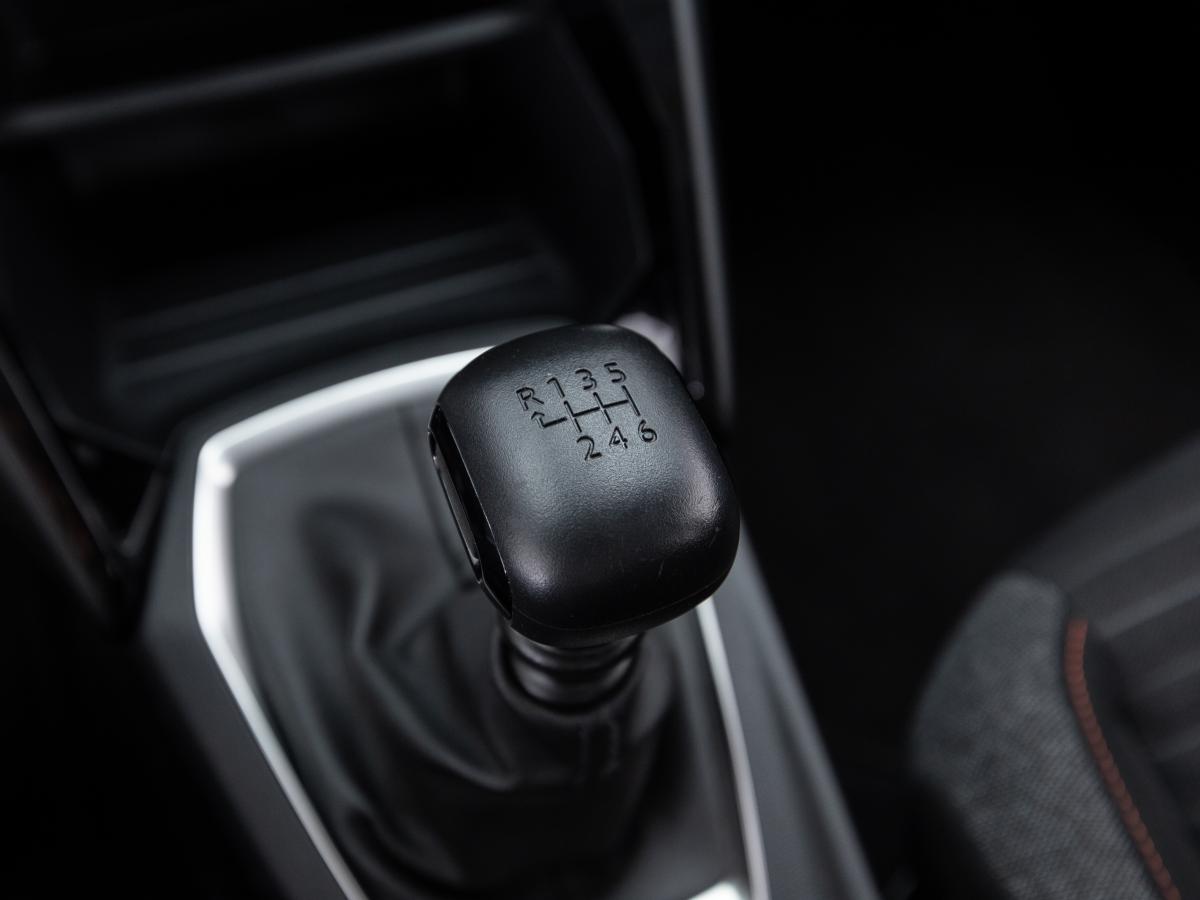 peugeot-208-2022-diesel-1499cc