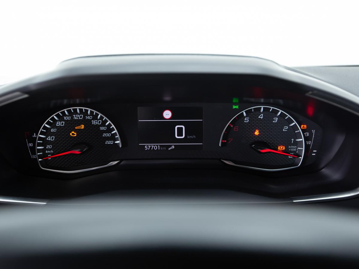 peugeot-208-2022-diesel-1499cc