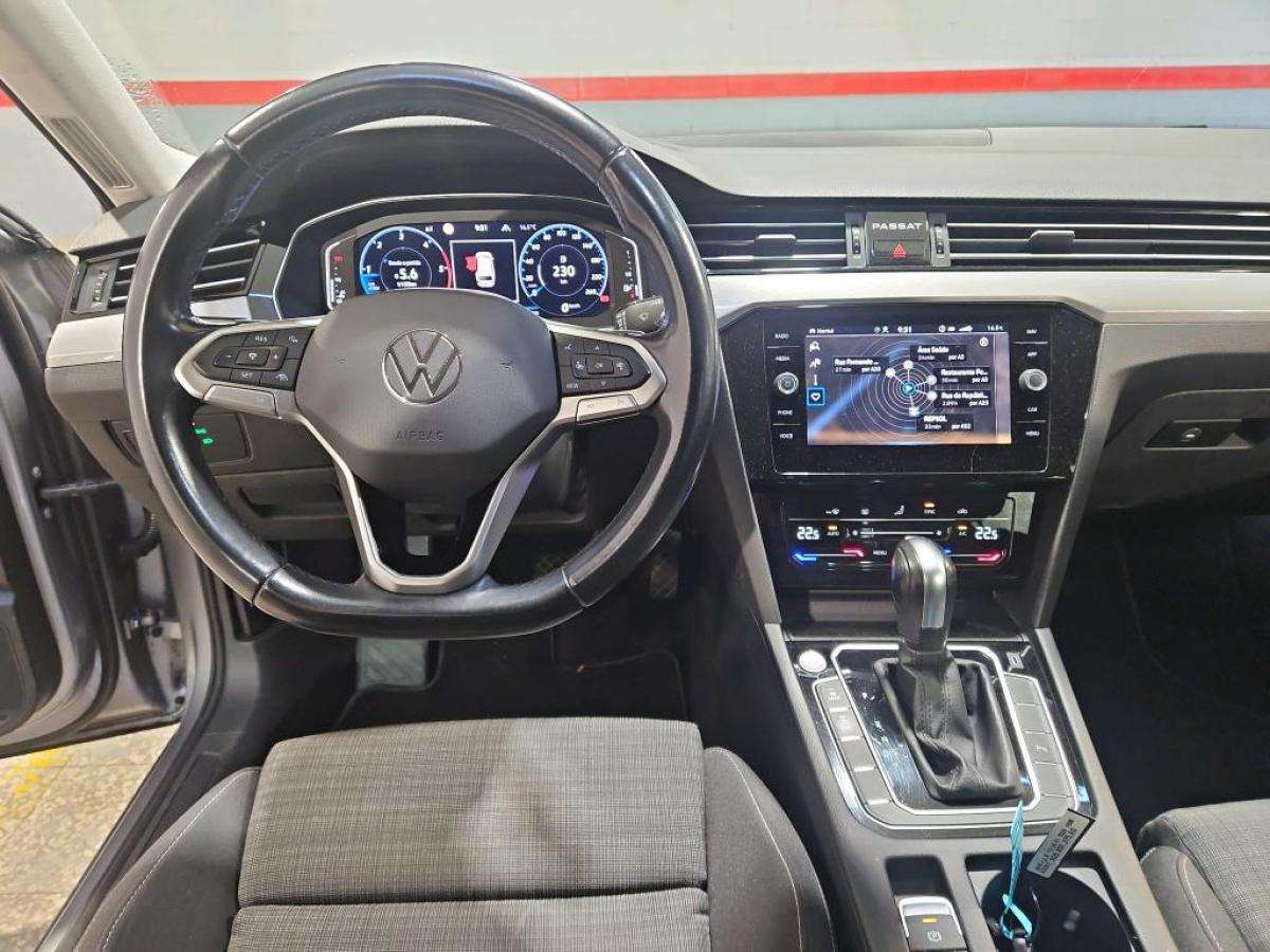 volkswagen-passat-variant-2021-diesel-1968cc