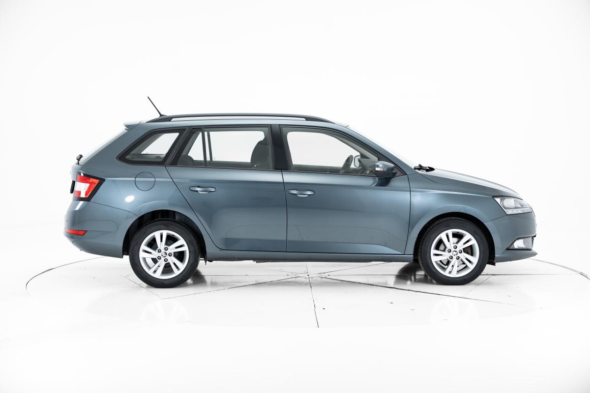 skoda-fabia-break-2021-gasolina-999cc