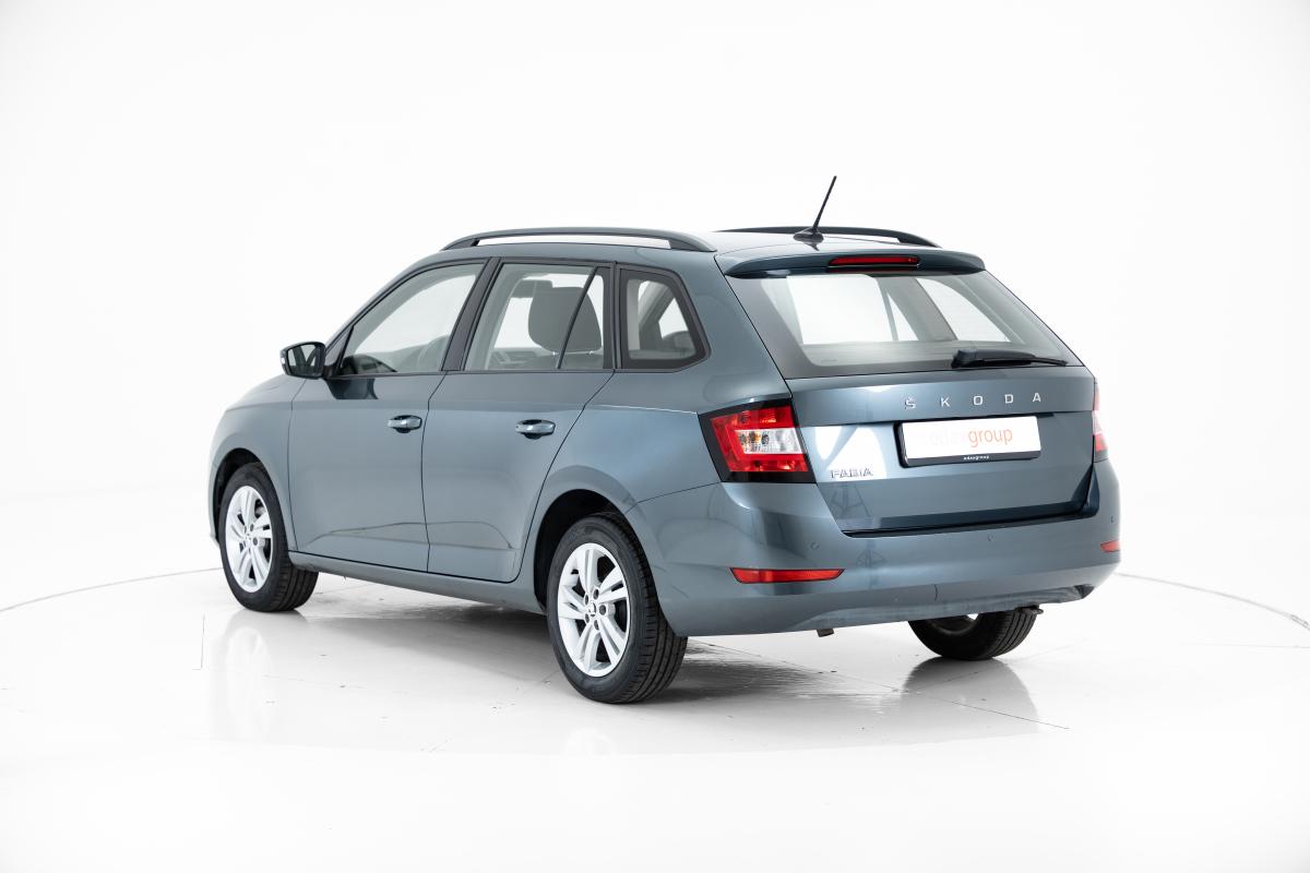 skoda-fabia-break-2021-gasolina-999cc