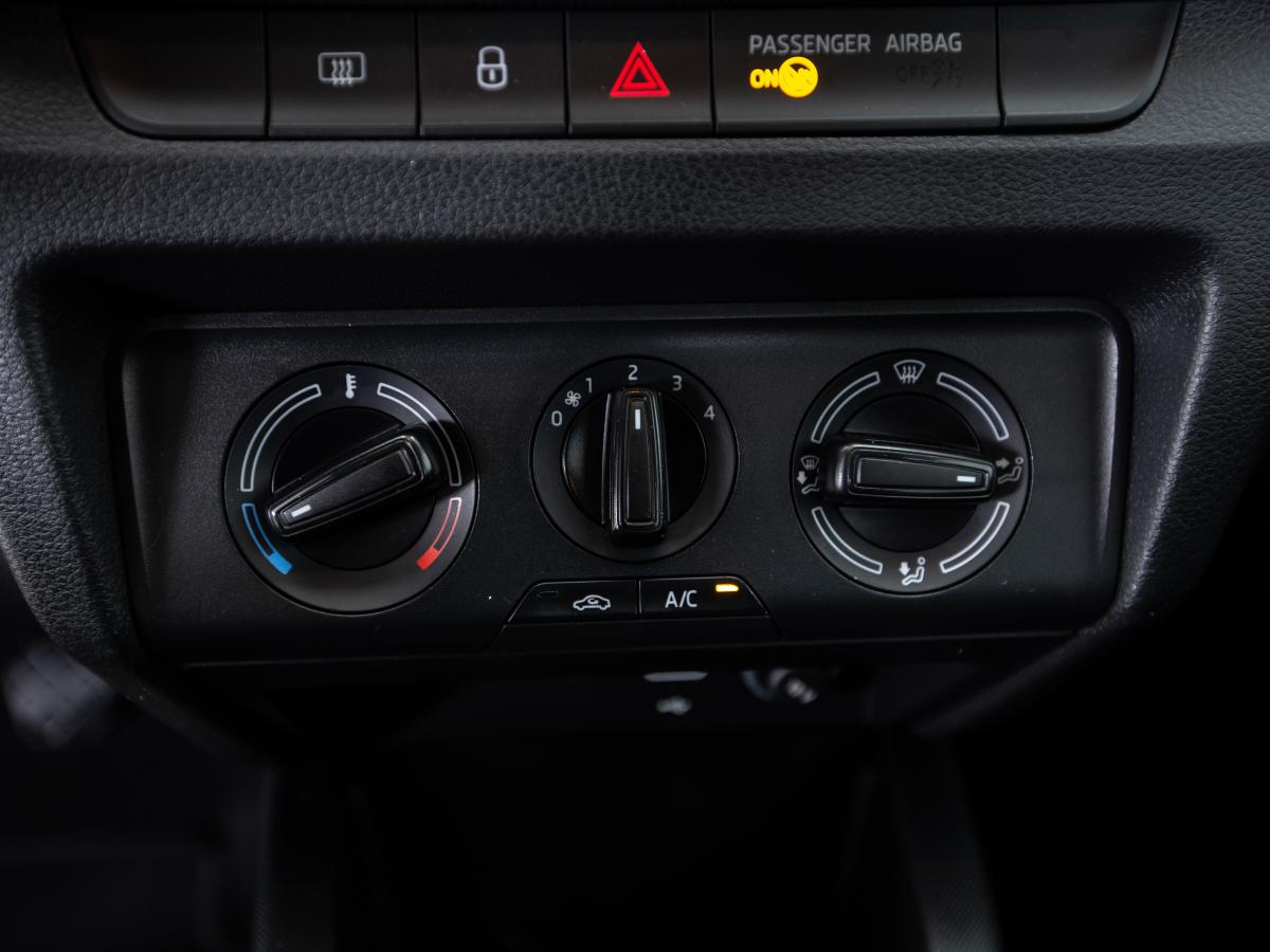 skoda-fabia-break-2021-gasolina-999cc