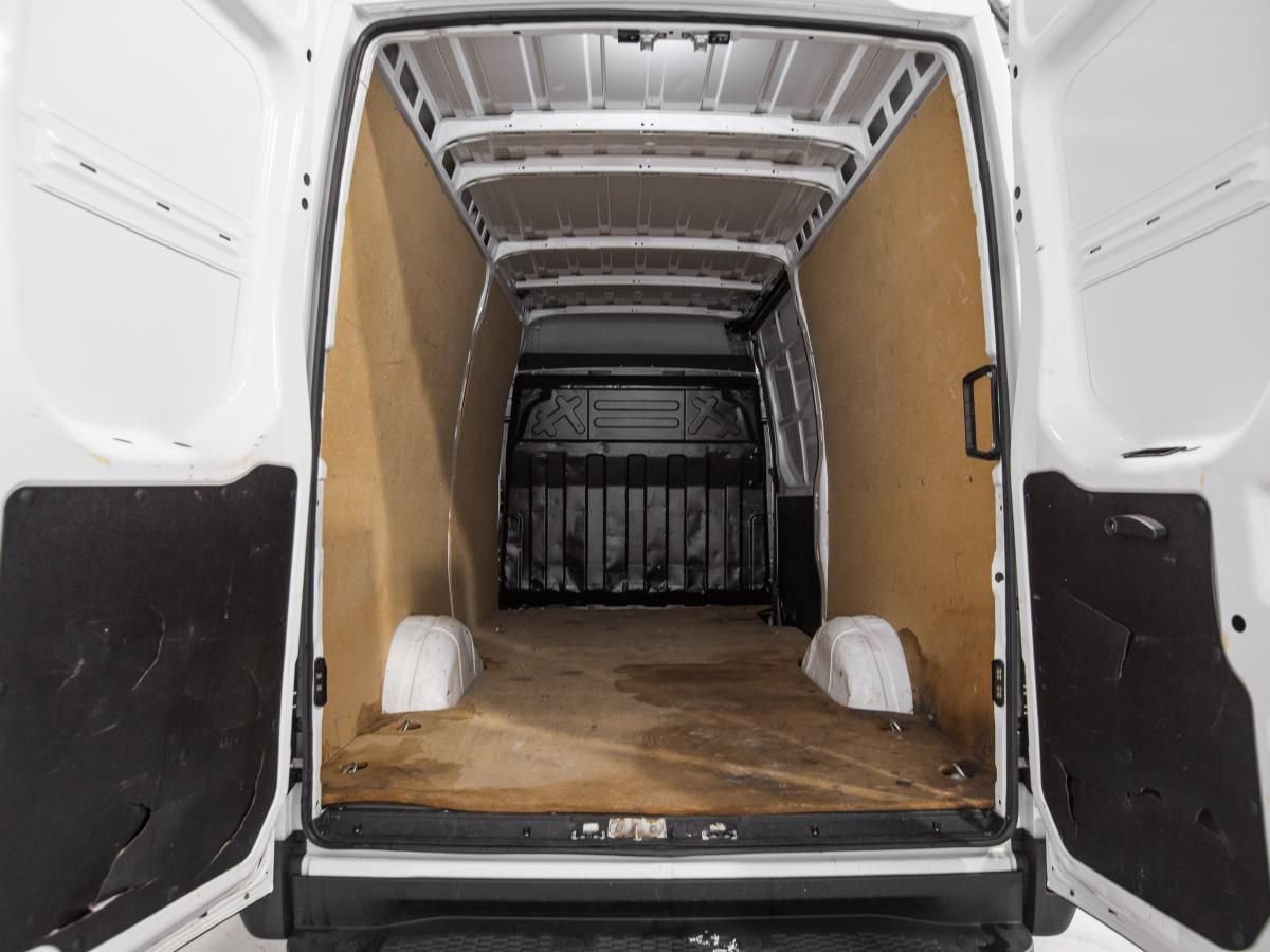 iveco-daily-2022-diesel-2287cc