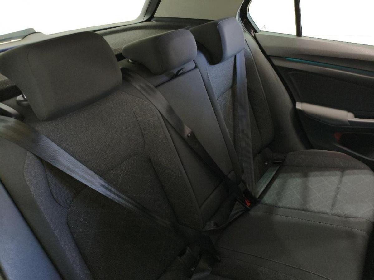 volkswagen-golf-2022-diesel-1968cc