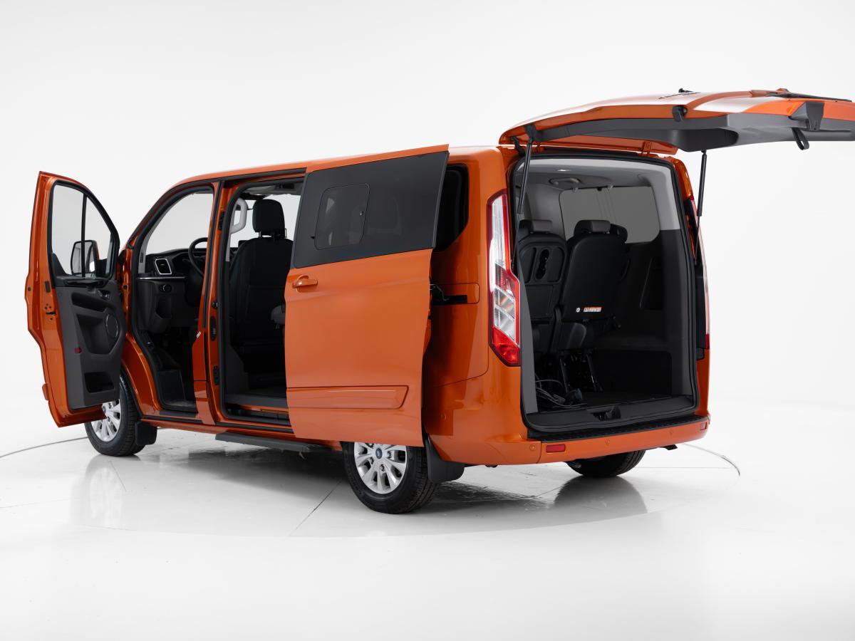 ford-tourneo-custom-2021-hibrido-a-gasolina-996cc