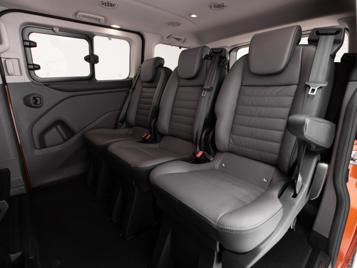 ford-tourneo-custom-2021-hibrido-a-gasolina-996cc