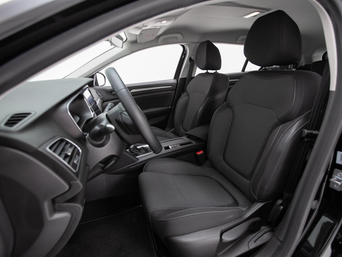 renault-megane-sport-tourer-2024-diesel-1461cc