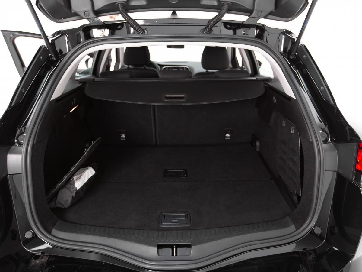 renault-megane-sport-tourer-2024-diesel-1461cc
