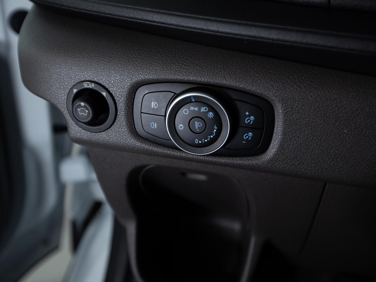 ford-transit-2022-diesel-1996cc