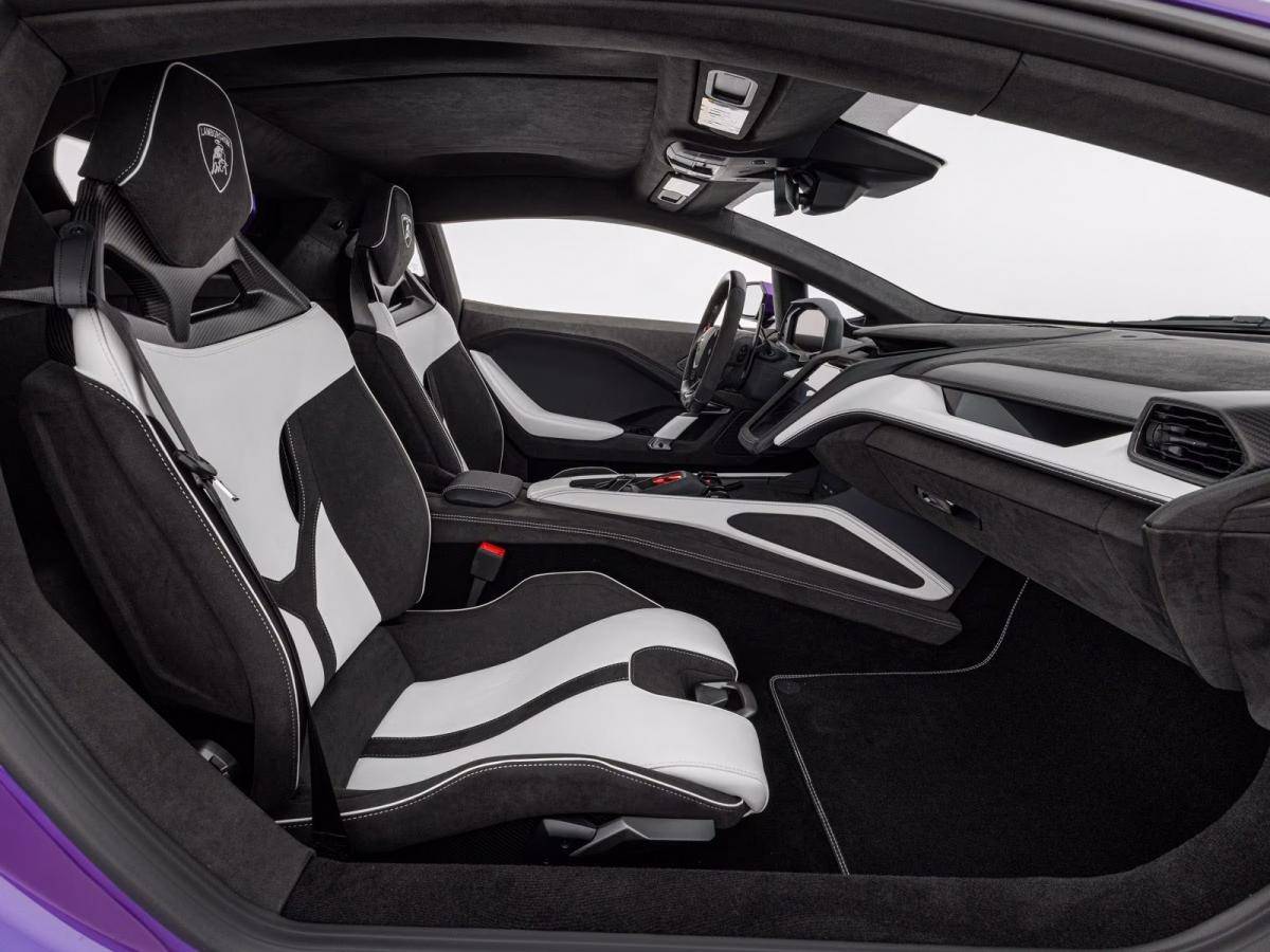 lamborghini-centenario-2026-hibrido-a-gasolina-3996cc