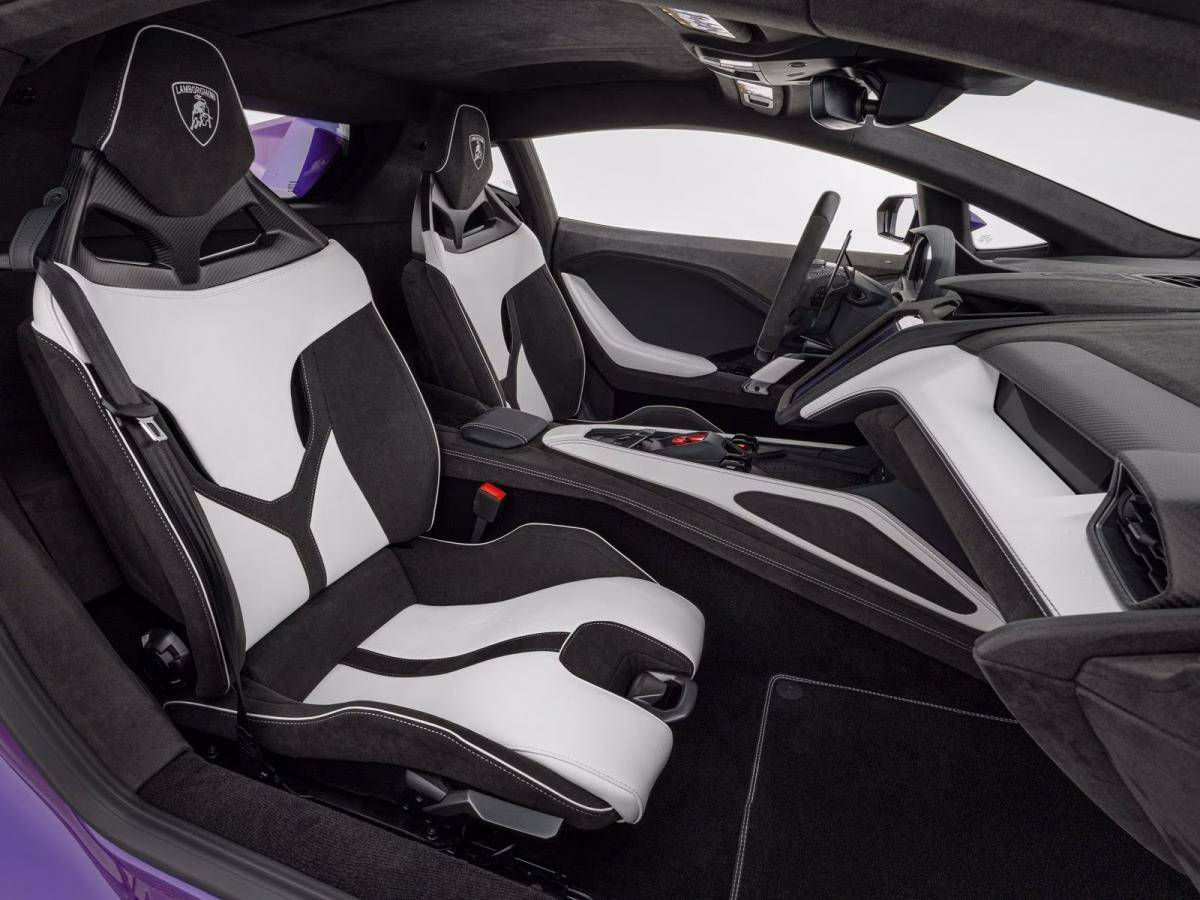 lamborghini-centenario-2026-hibrido-a-gasolina-3996cc