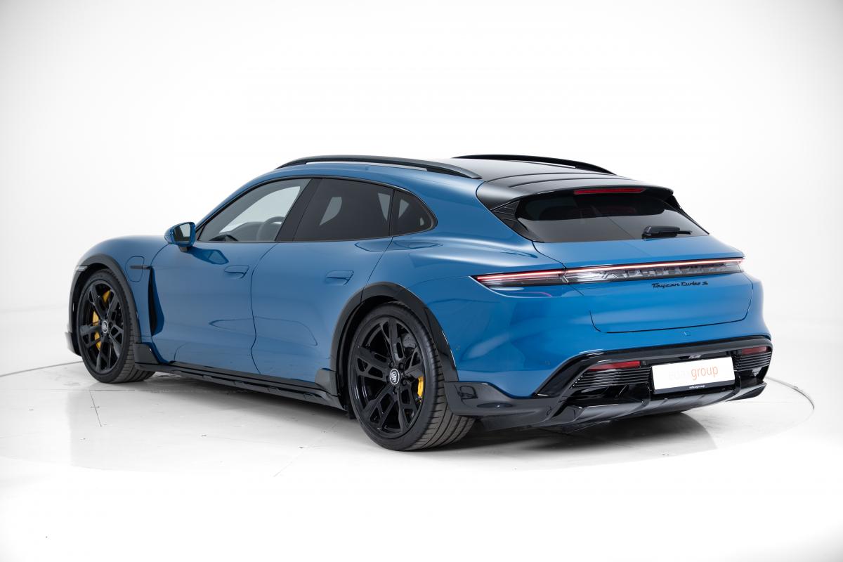 porsche-taycan-2021-eletrico-0cc
