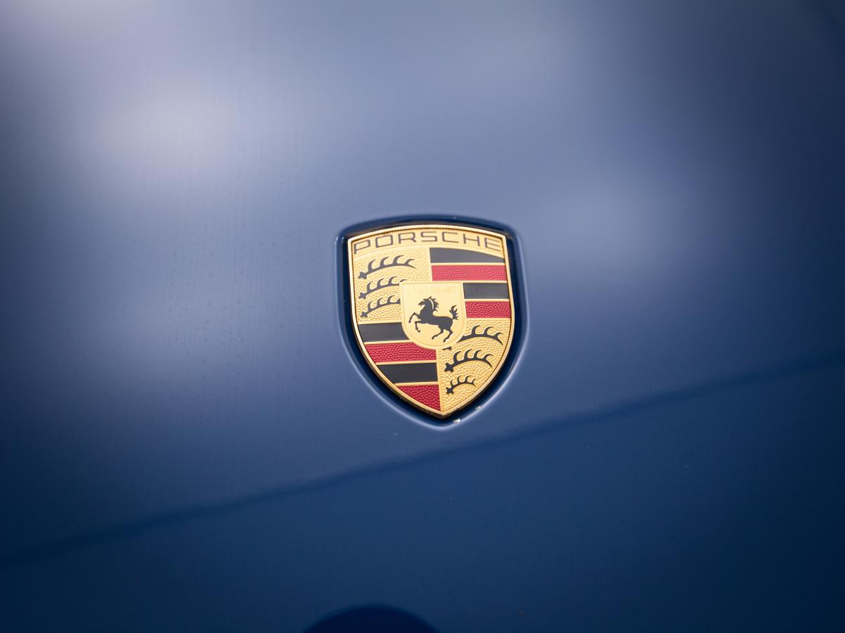 porsche-taycan-2021-eletrico-0cc