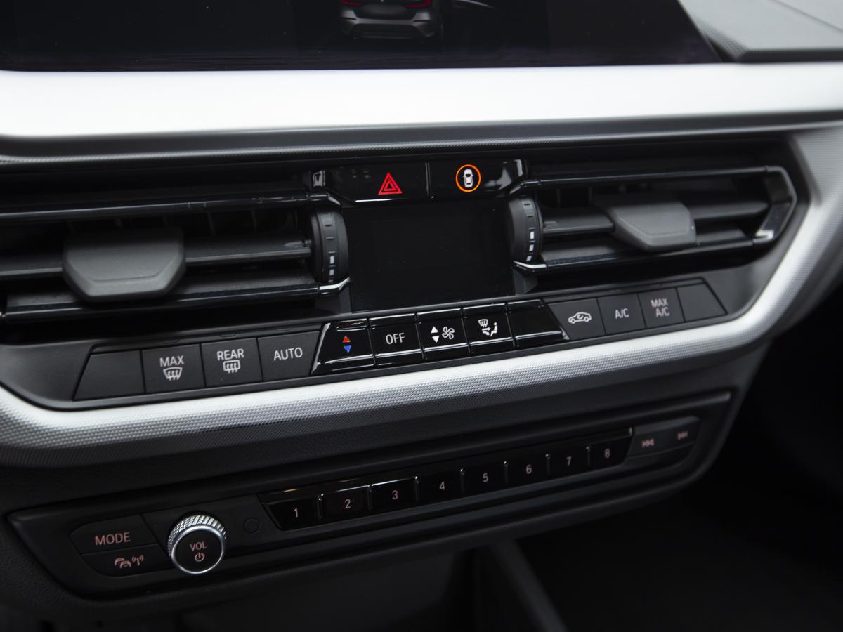 bmw-serie-1-2022-diesel-1496cc