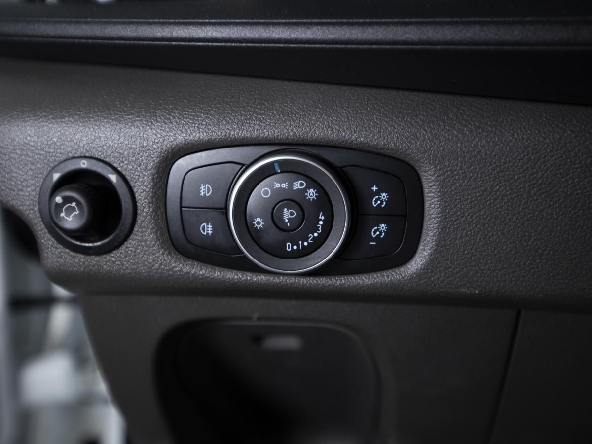 ford-transit-2021-diesel-1995cc