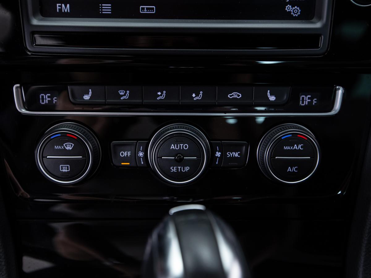 volkswagen-golf-2014-gasolina-1984cc