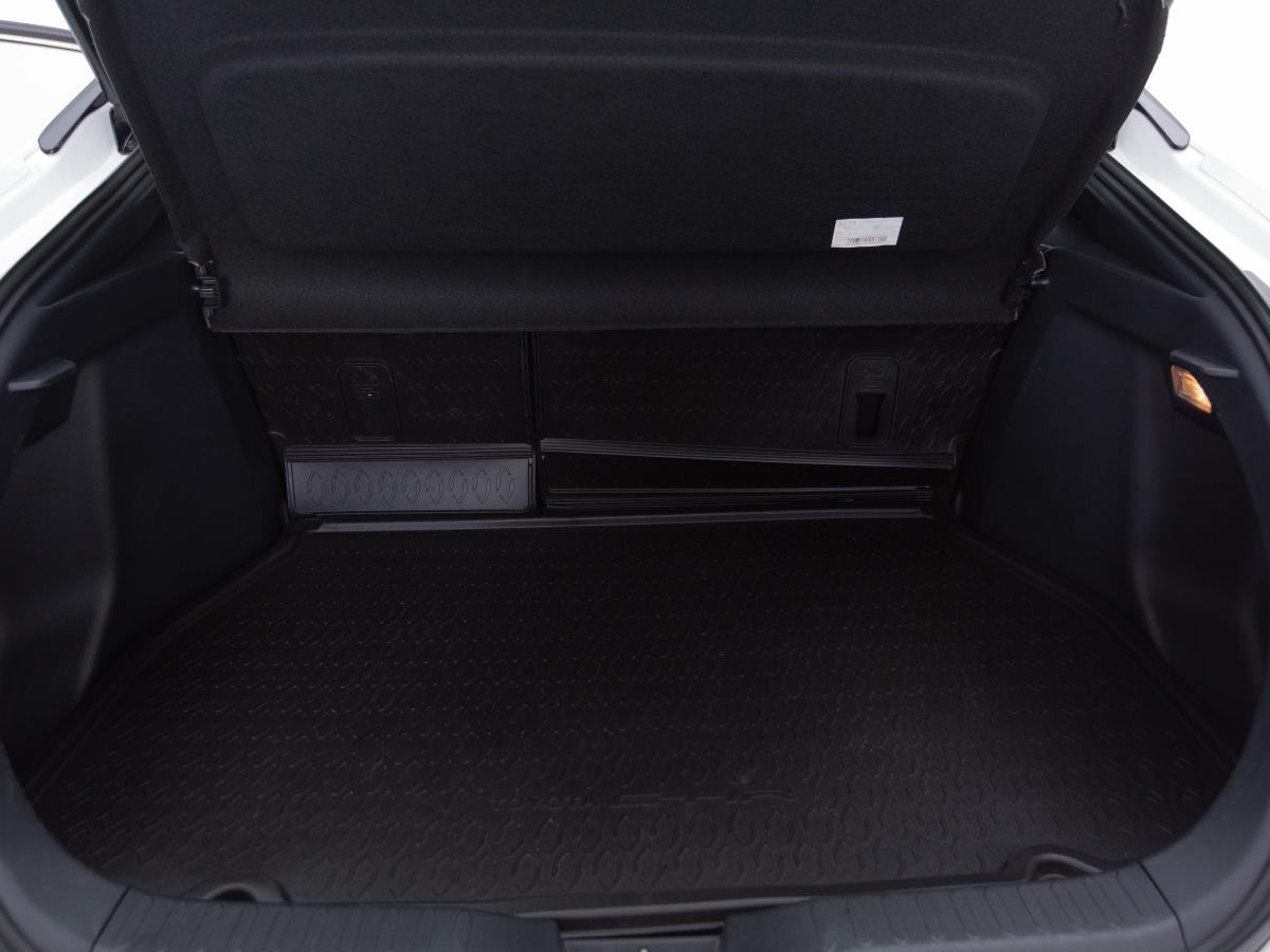 toyota-c-hr-2024-hibrido-a-gasolina-1798cc