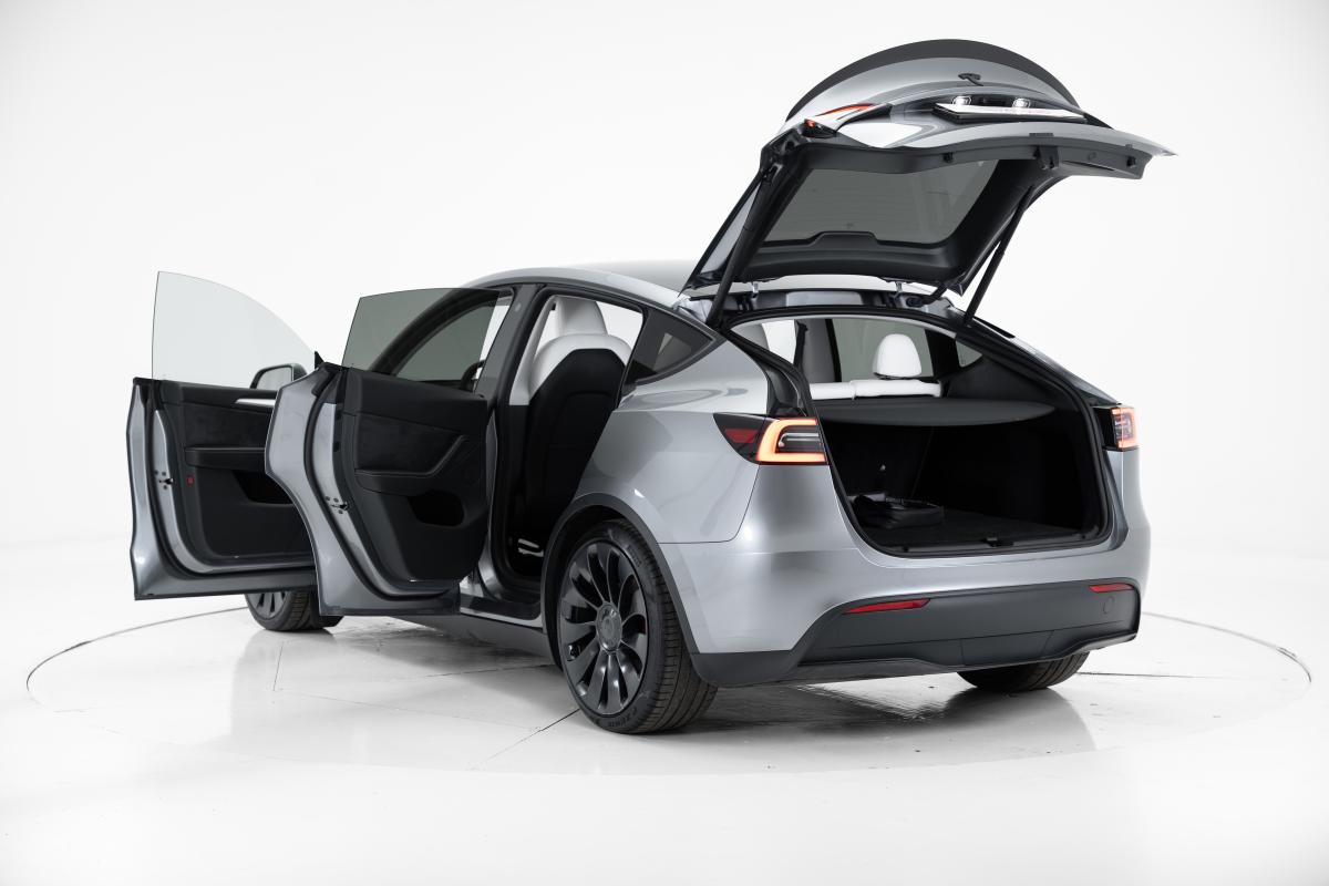 tesla-model-y-2023-eletrico-0cc