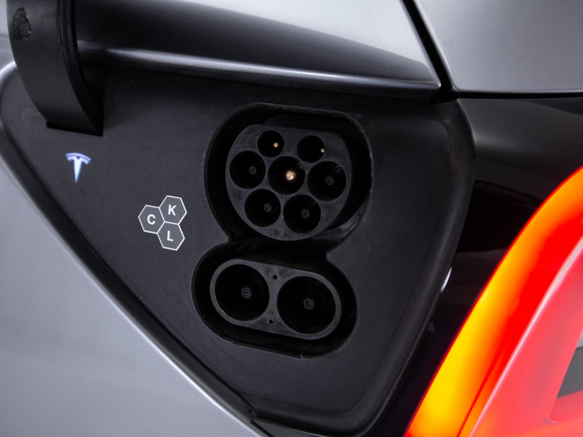tesla-model-y-2023-eletrico-0cc