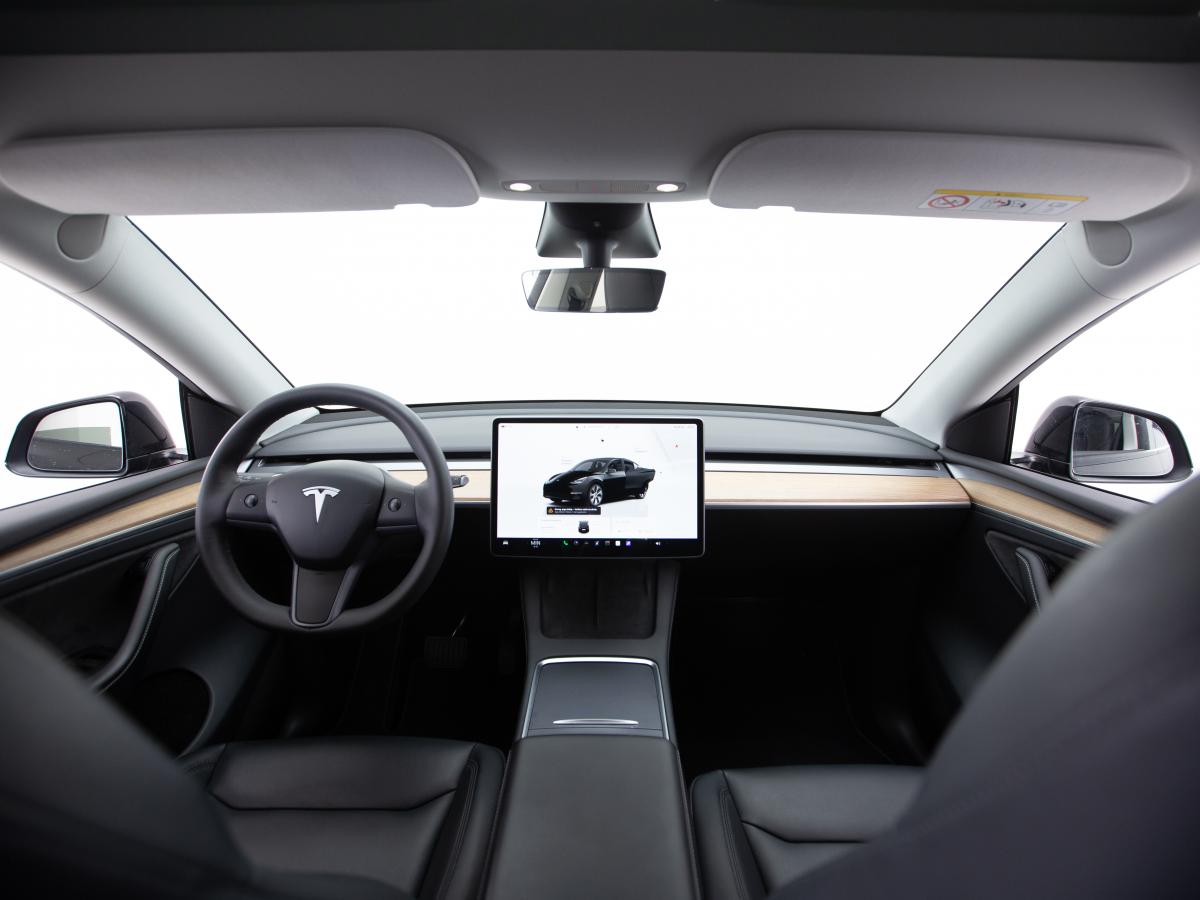 tesla-model-y-2023-eletrico-0cc