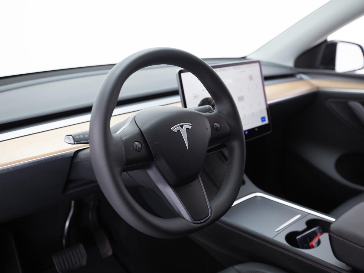 tesla-model-y-2023-eletrico-0cc