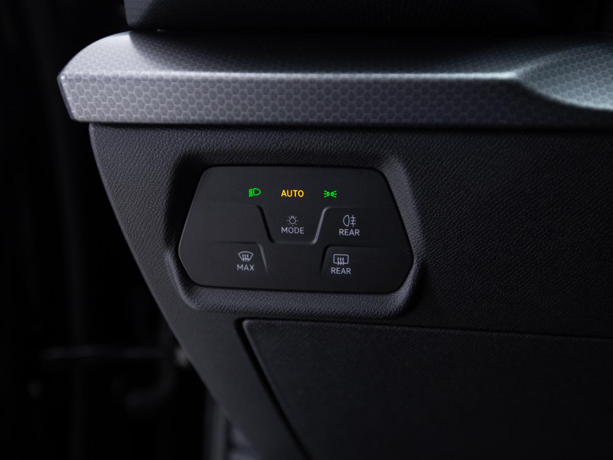 seat-leon-st-2023-diesel-1968cc