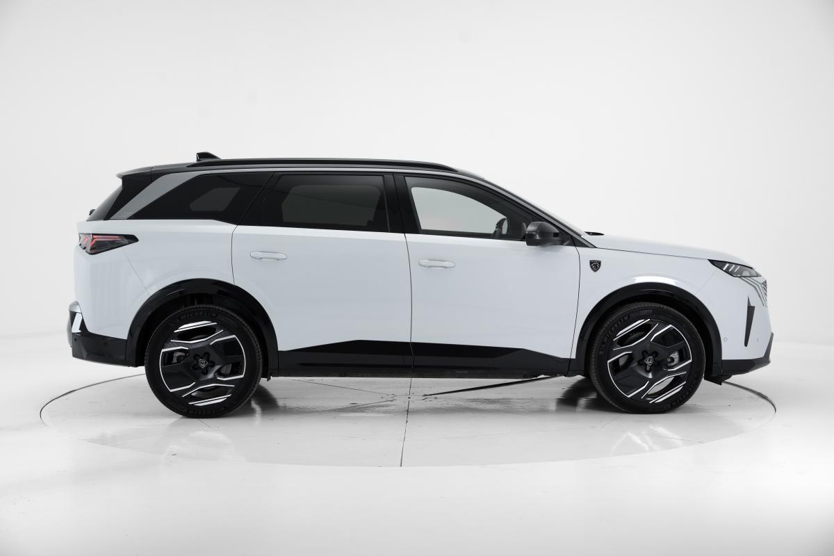 peugeot-e-2008-2024-eletrico-0cc