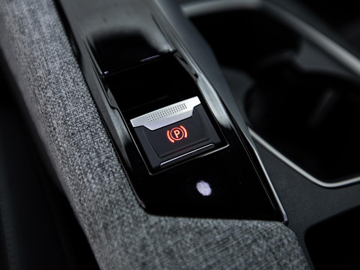 peugeot-e-2008-2024-eletrico-0cc