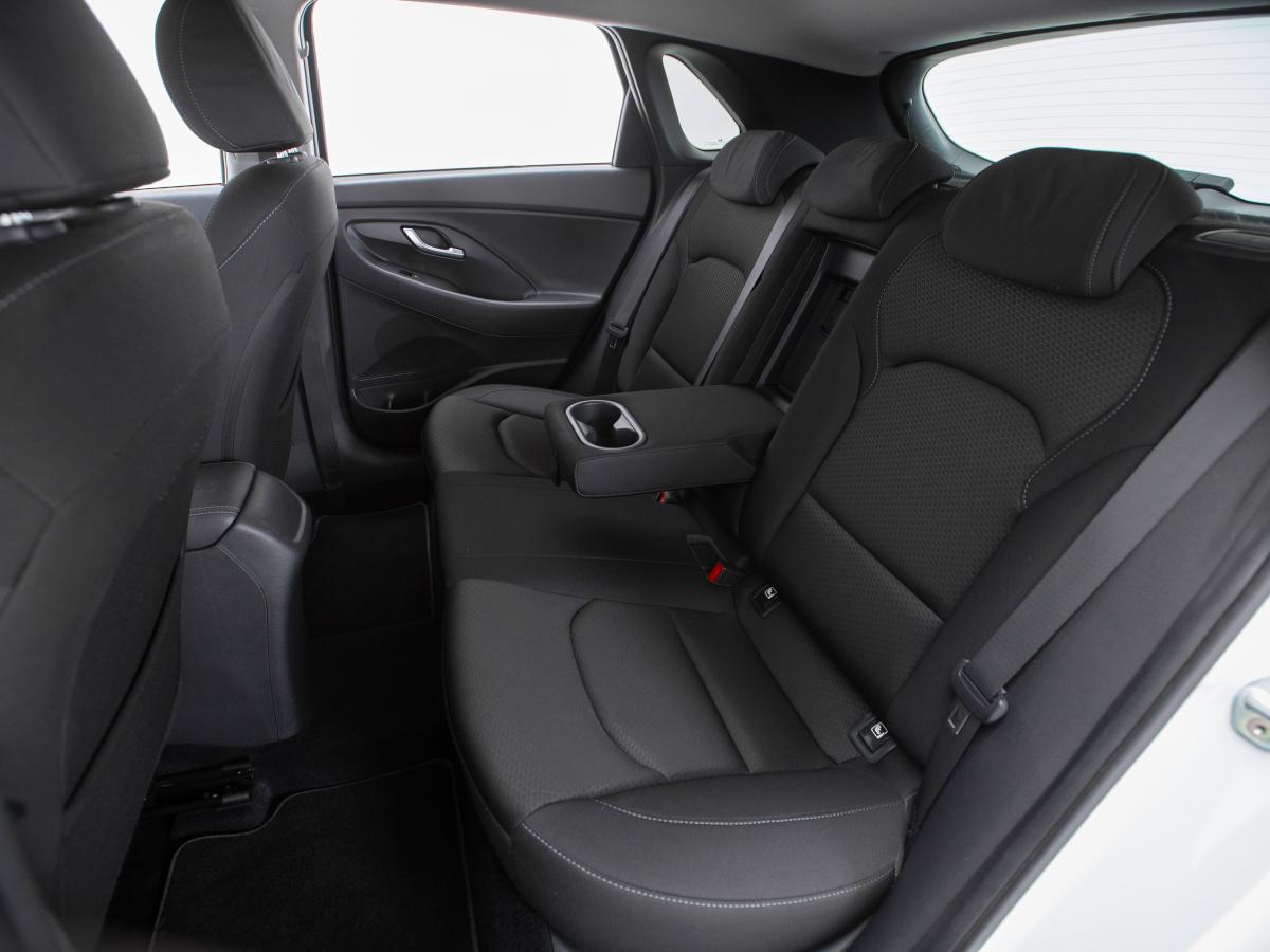 hyundai-i30-2020-diesel-1598cc