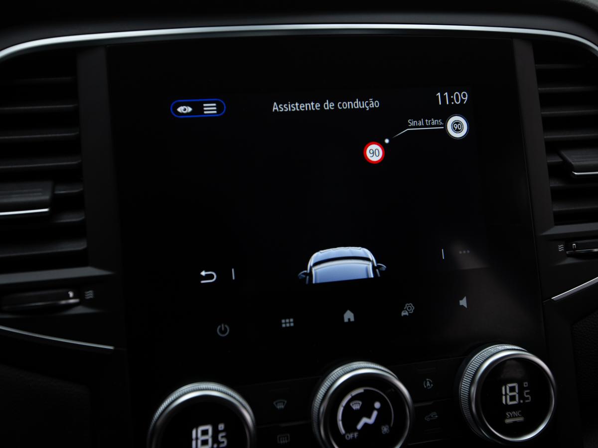 renault-megane-sport-tourer-2021-diesel-1461cc