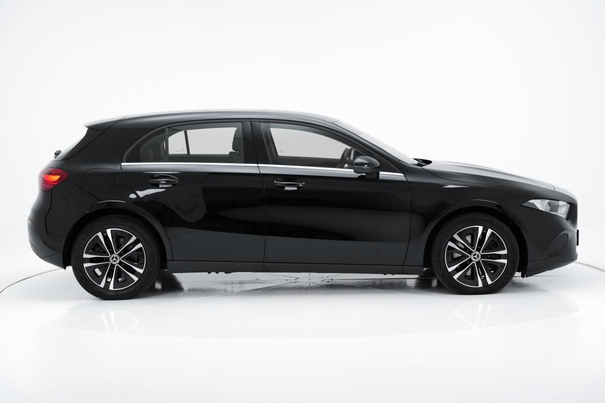 mercedes-benz-classe-a-2023-hibrido-a-gasolina-1332cc