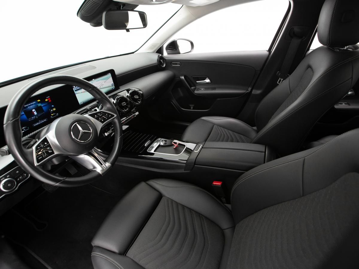 mercedes-benz-classe-a-2023-hibrido-a-gasolina-1332cc