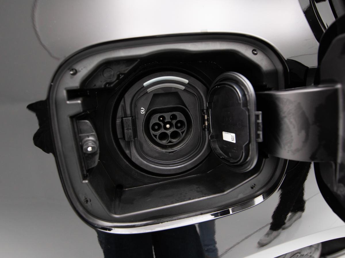 mercedes-benz-classe-a-2023-hibrido-a-gasolina-1332cc