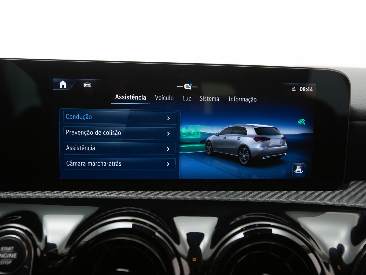 mercedes-benz-classe-a-2023-hibrido-a-gasolina-1332cc