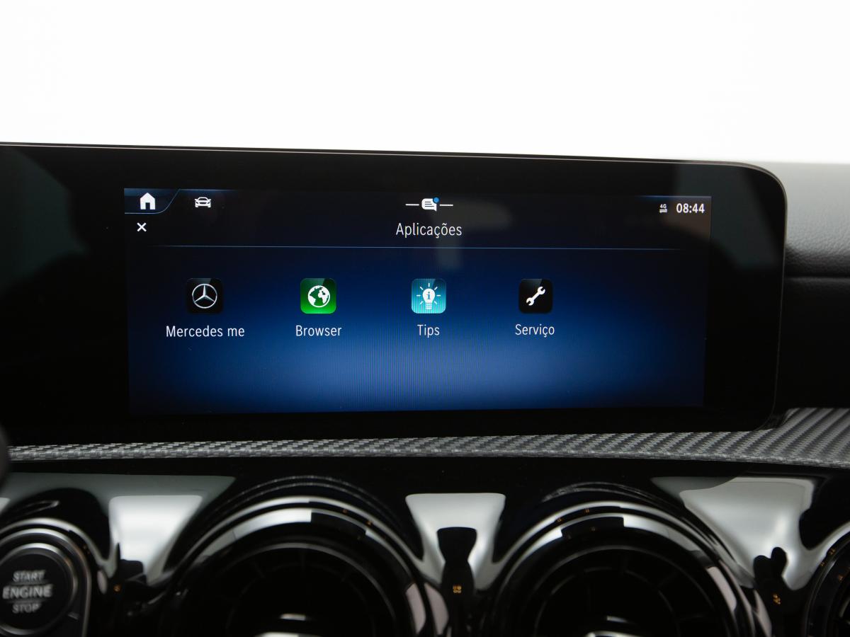 mercedes-benz-classe-a-2023-hibrido-a-gasolina-1332cc