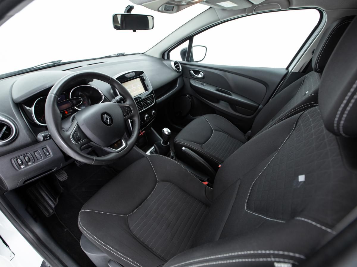 renault-clio-sport-tourer-2018-diesel-1461cc