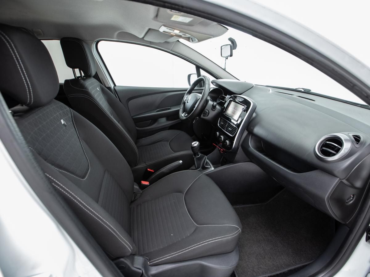 renault-clio-sport-tourer-2018-diesel-1461cc