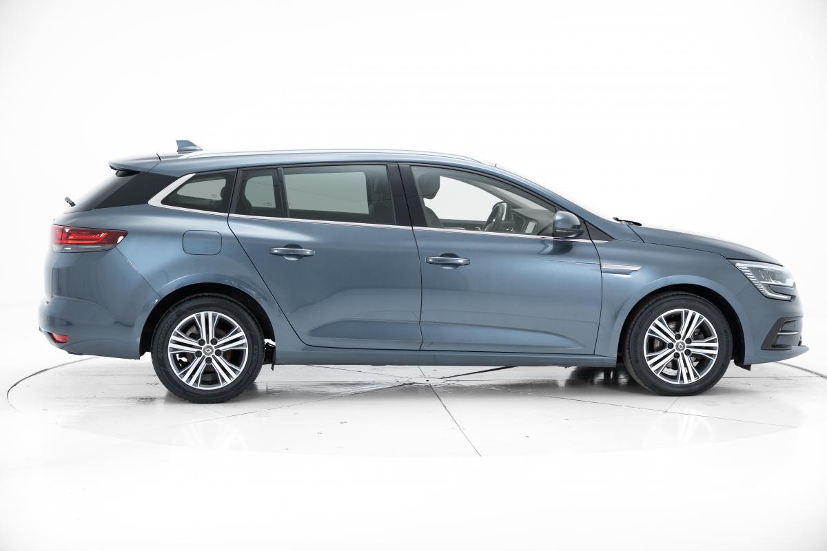 renault-megane-sport-tourer-2022-diesel-1461cc