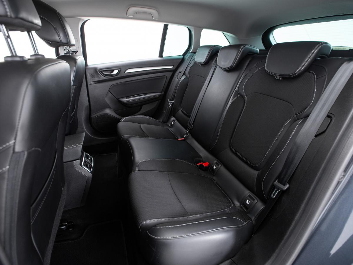 renault-megane-sport-tourer-2022-diesel-1461cc