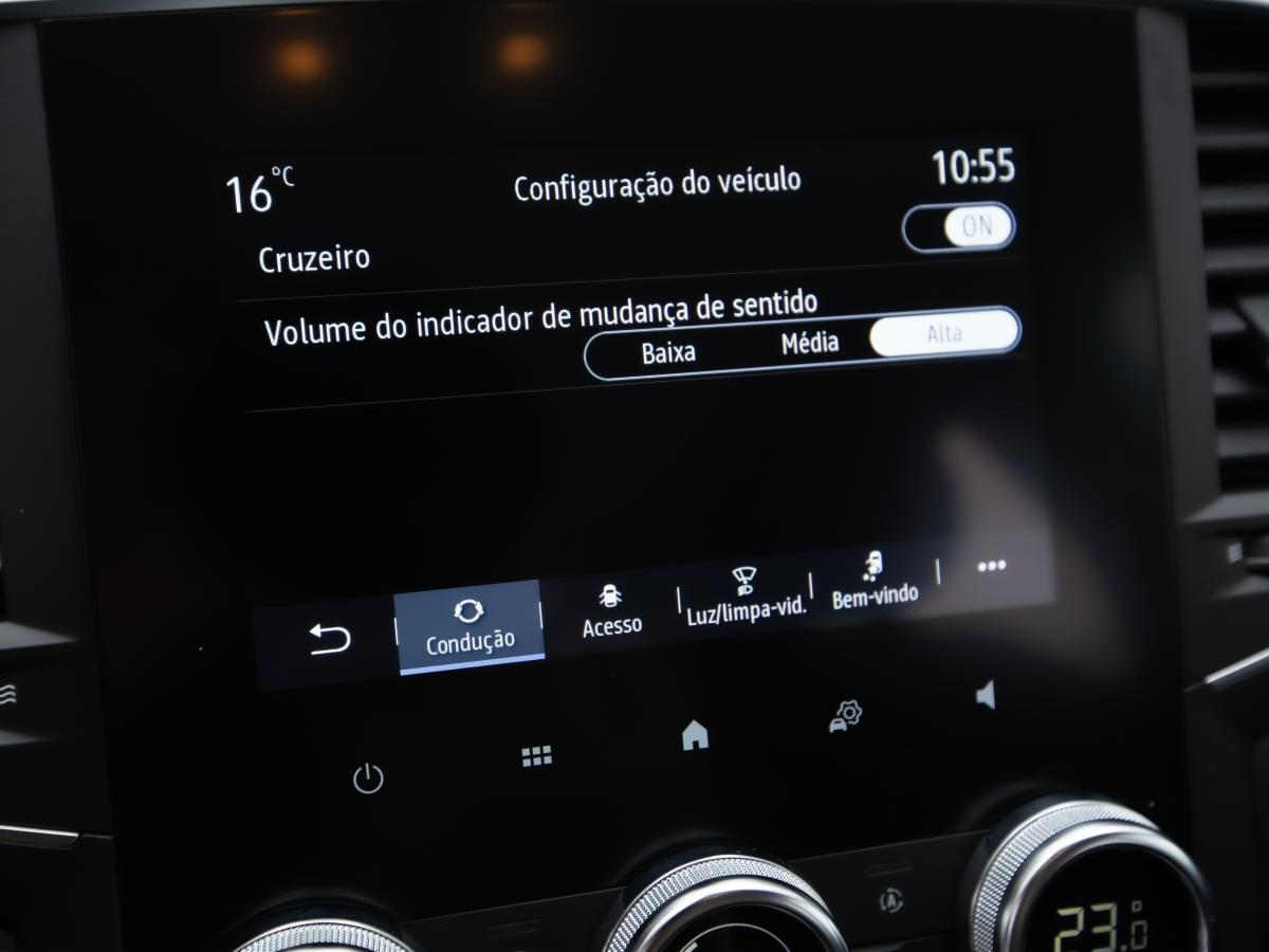 renault-megane-sport-tourer-2023-diesel-1461cc
