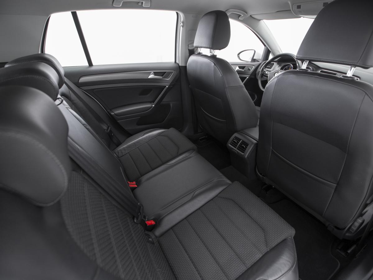 volkswagen-golf-2013-diesel-1968cc
