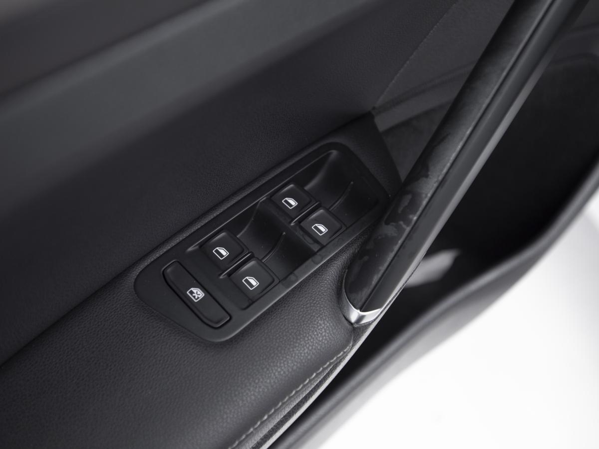 volkswagen-golf-2013-diesel-1968cc
