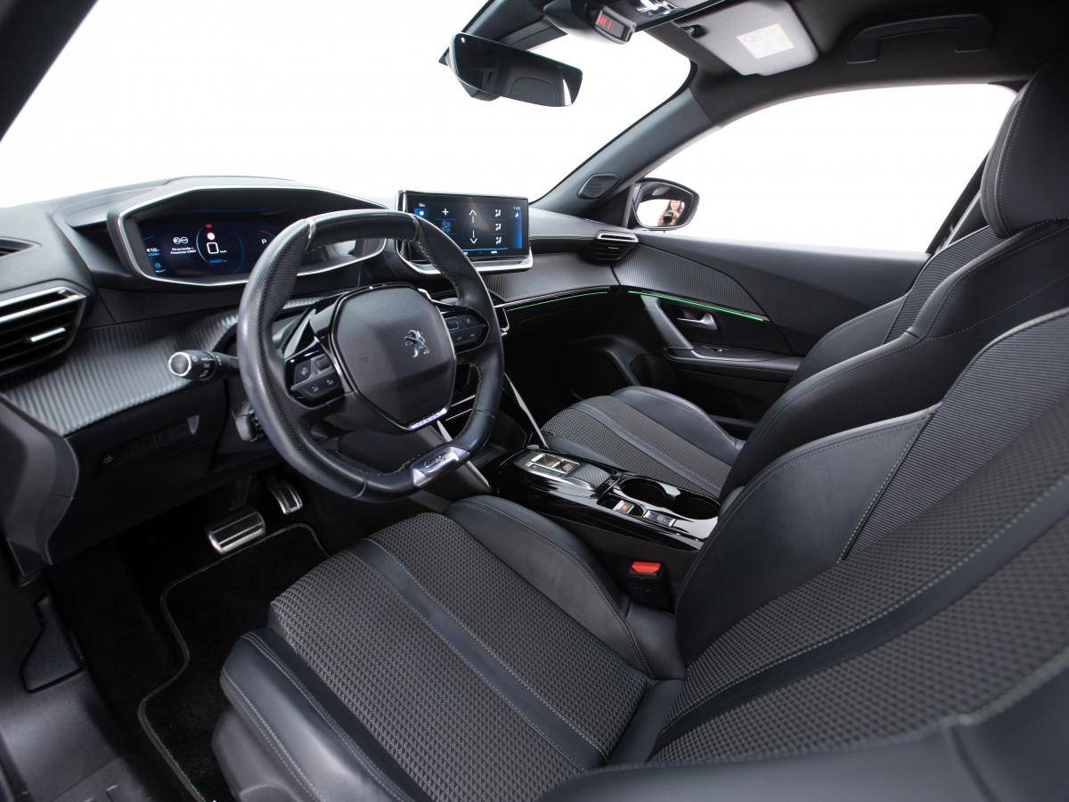 peugeot-2008-2023-diesel-1499cc