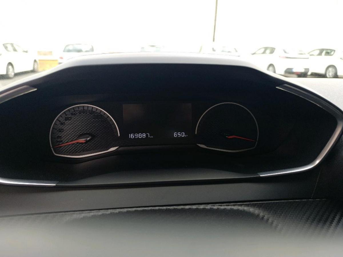 peugeot-208-2021-gasolina-1199cc