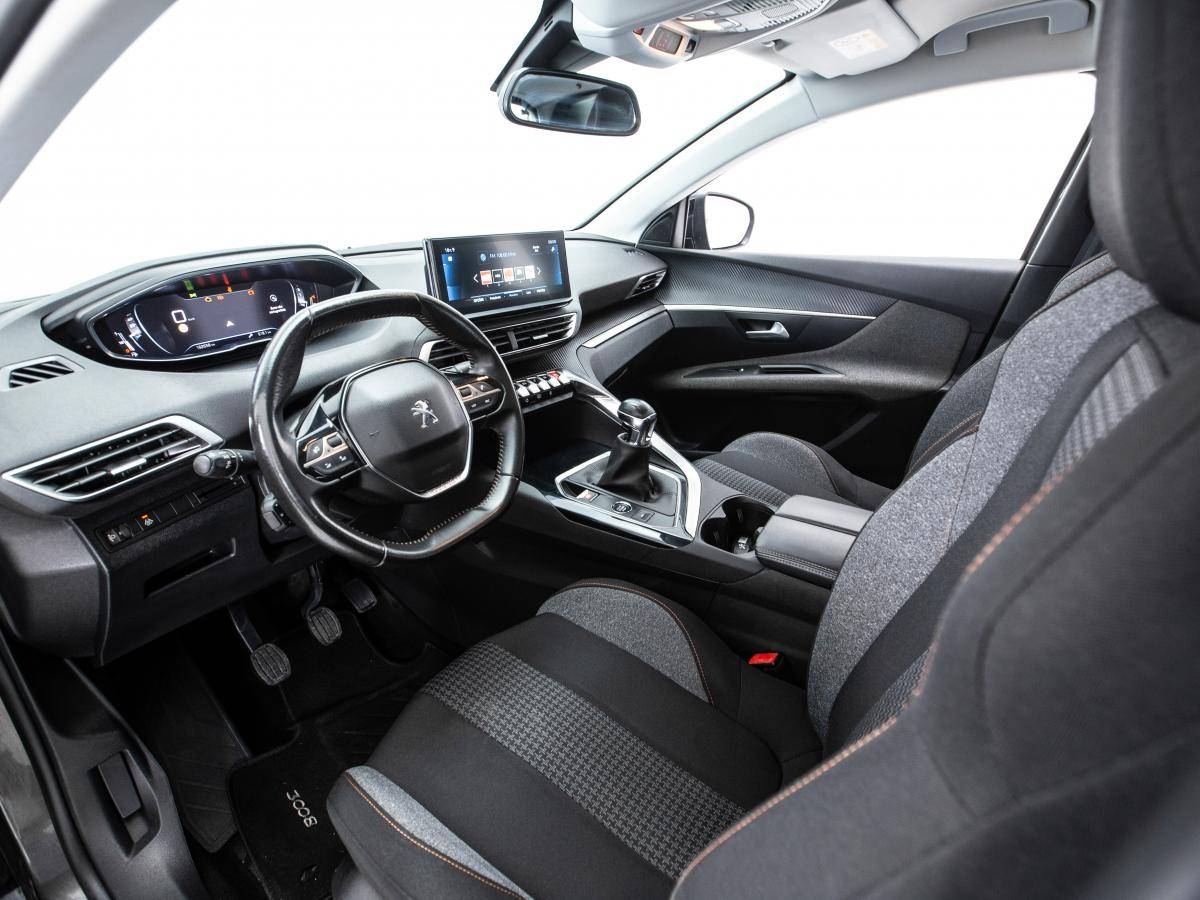peugeot-3008-2022-diesel-1499cc