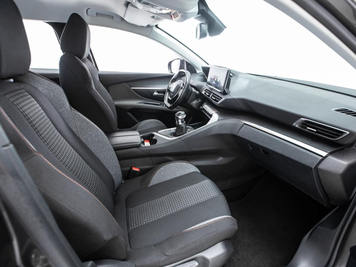 peugeot-3008-2022-diesel-1499cc