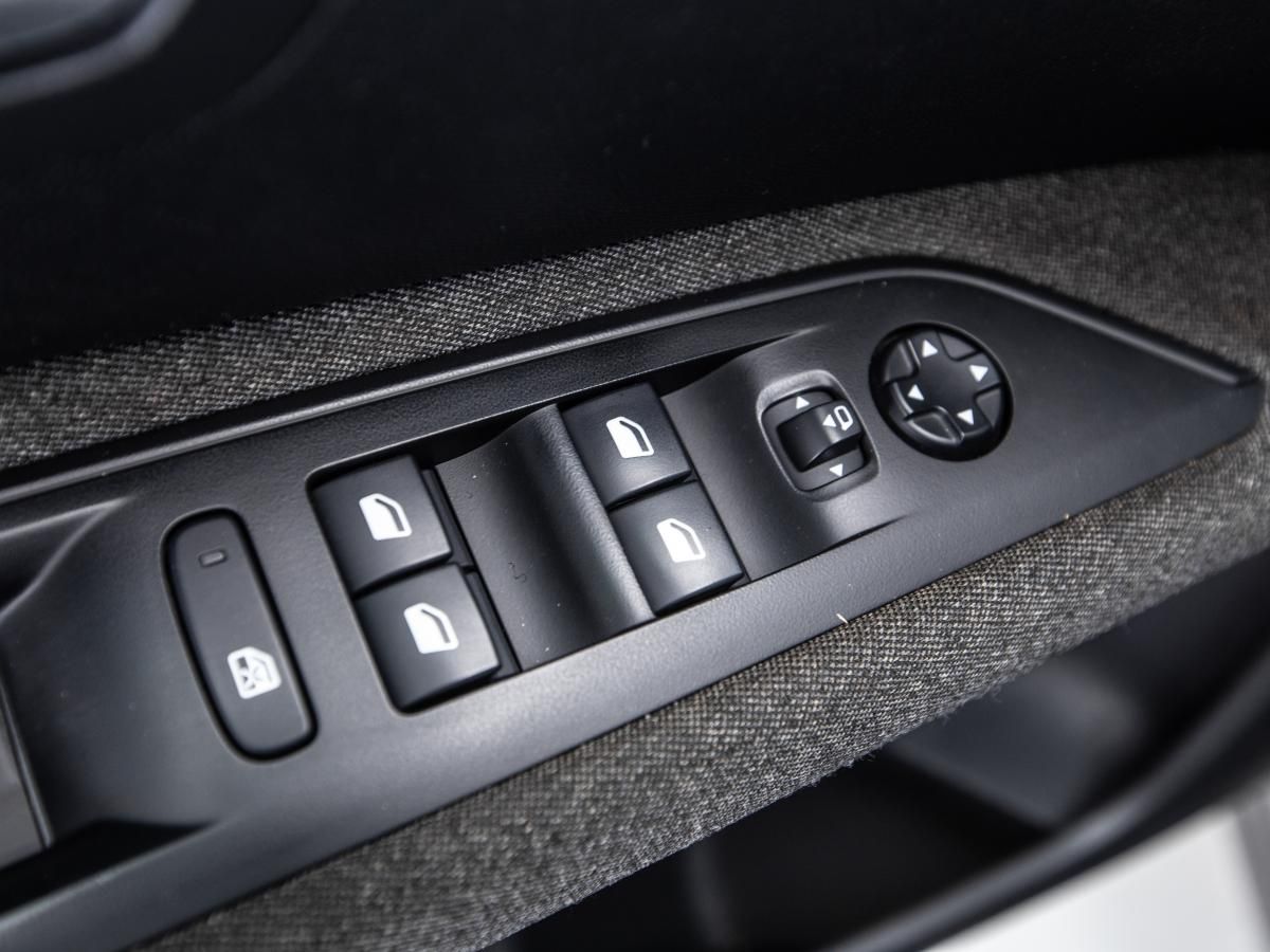 peugeot-3008-2022-diesel-1499cc